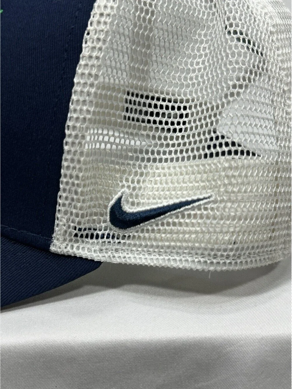 Nike Rise Trucker Hat Navy Blue Longhorn Bull Logo Mesh Snapback One Size